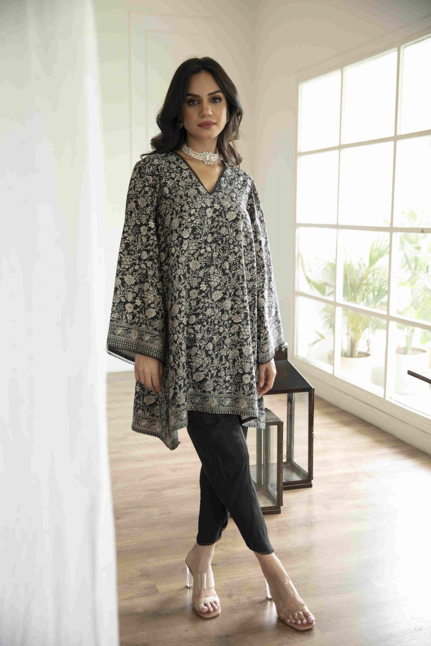 Buy Riara Women's Art Silk Kurti with Pant Regular Straight Suit Polka Dot  Pattern Kurta Set for Ladies (X-Large, Gold) Online at Best Prices in India  - JioMart.